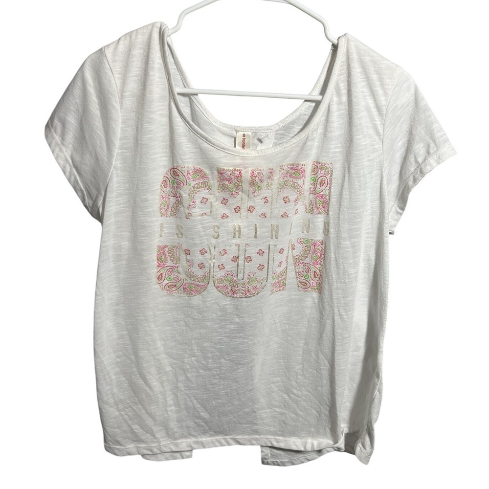 No Boundaries Women's XL (15-17) White Graphic T-Shirt Summer Split Back Tee